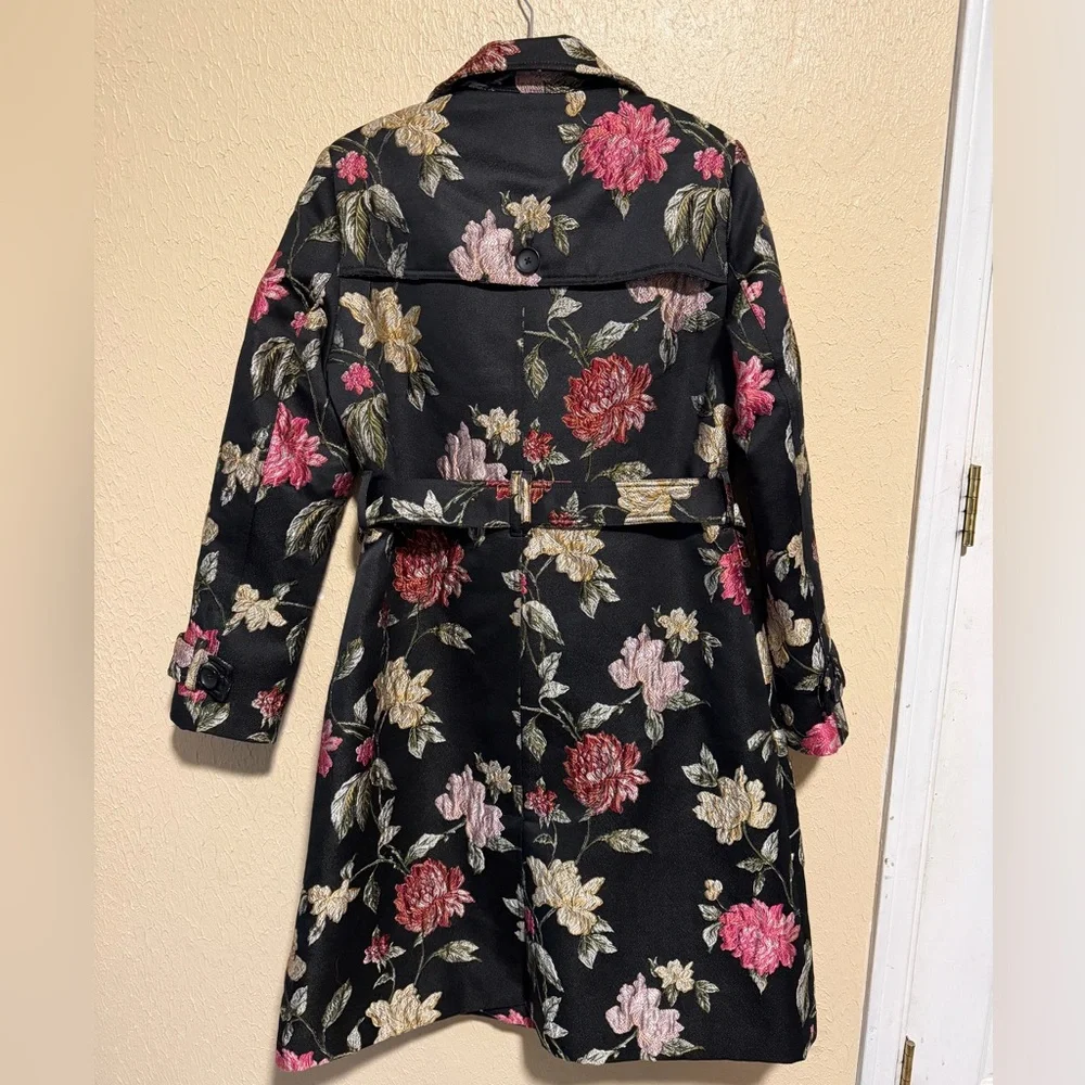Gal Meets Glam Dominique‎ Coat Size Medium Floral Embroidered Longline Belted